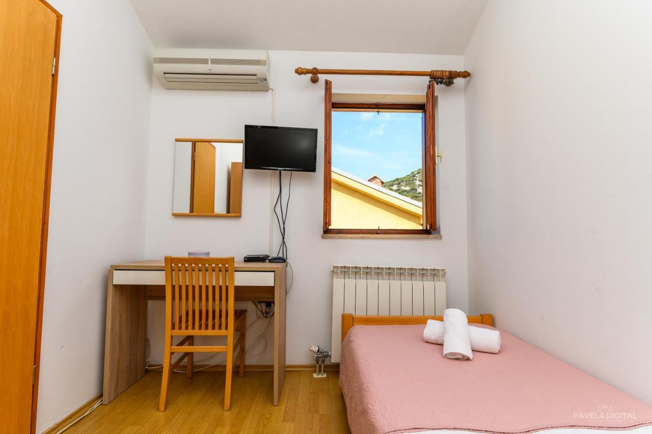 Sobe I Apartman Mareta Miholascica Extérieur photo